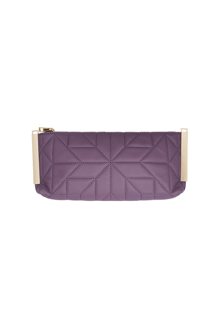 Genähte Clutch mit goldenen Beschlägen – Kupfer