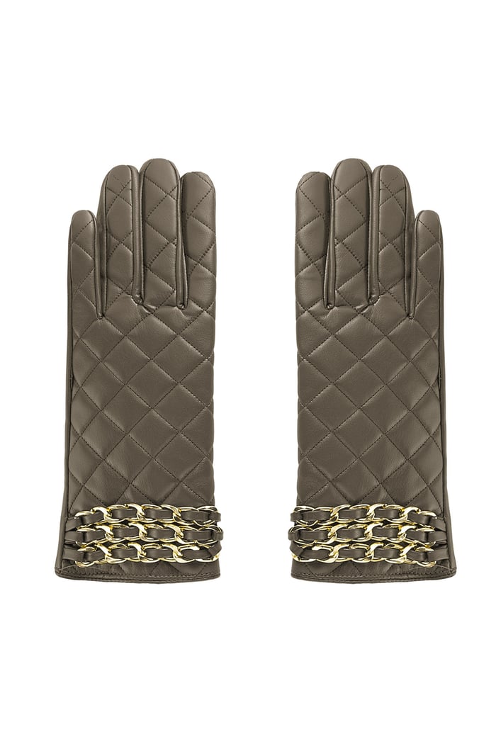 Gloves checked with chain 
