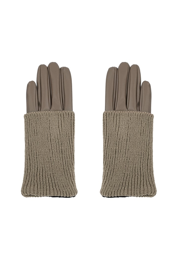 Cozy Knit gloves