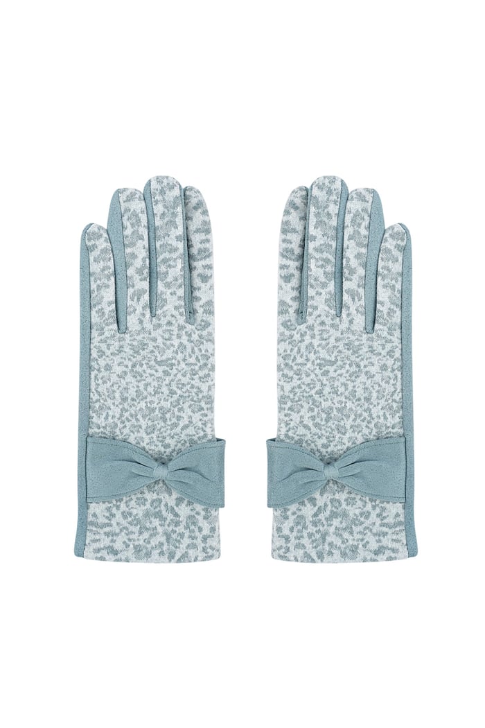 Leopard chic gloves