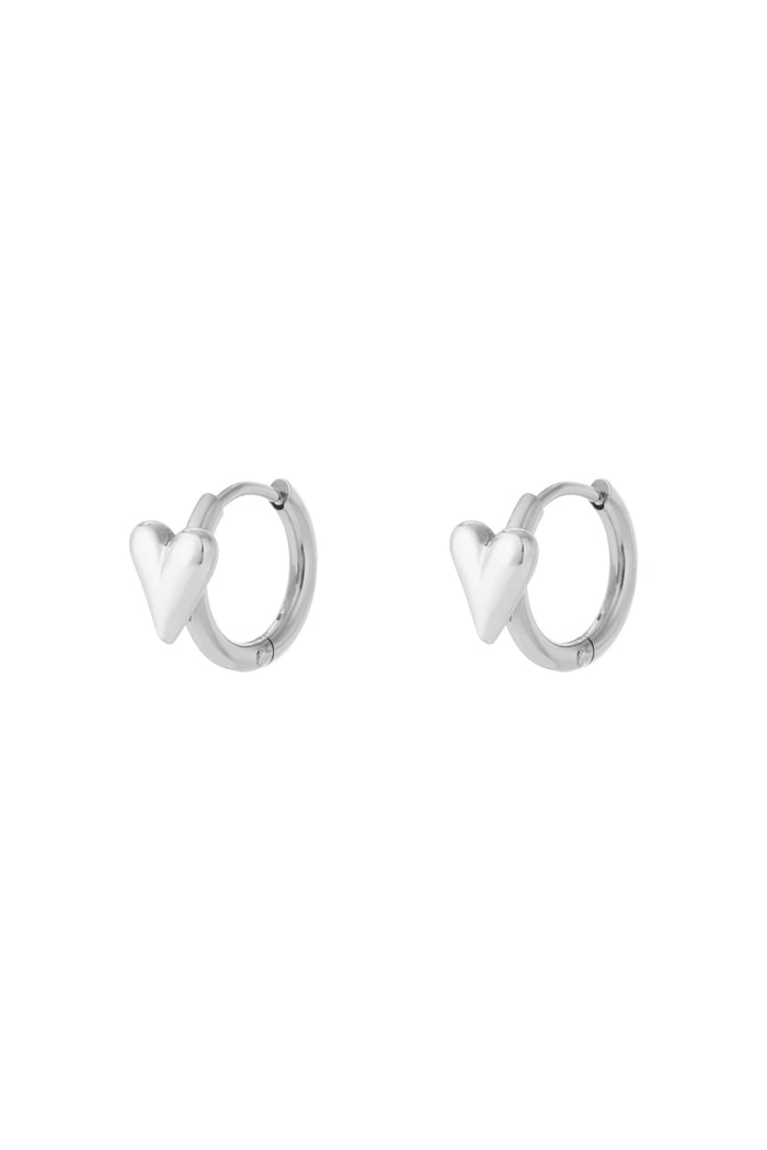 Hoop with mini heart earrings h5Picture3