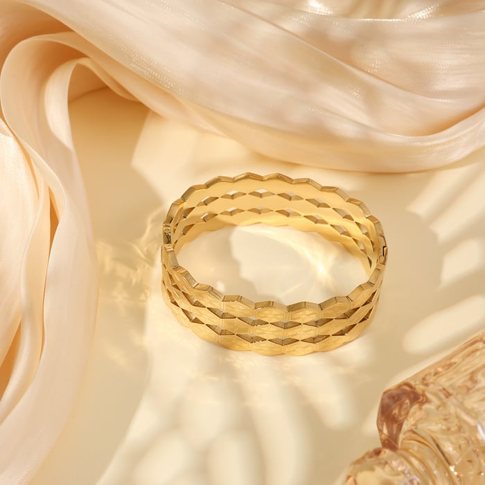 1 Piece Minimalist Series Elegant Hexagon Shape Stainless Steel Gold Color Women's Bangles Picture2