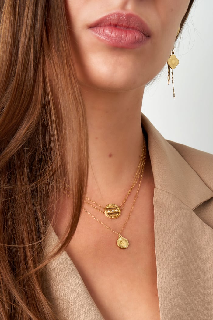 necklace round coin Picture3