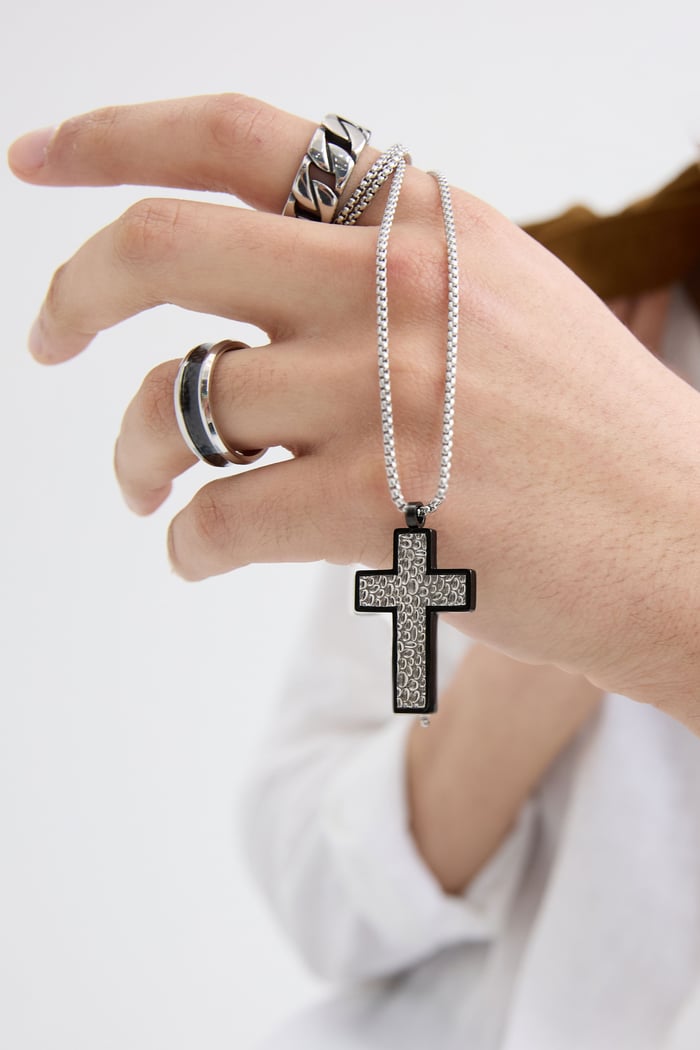 Necklace with structured charm cross - Silver Color color Picture4