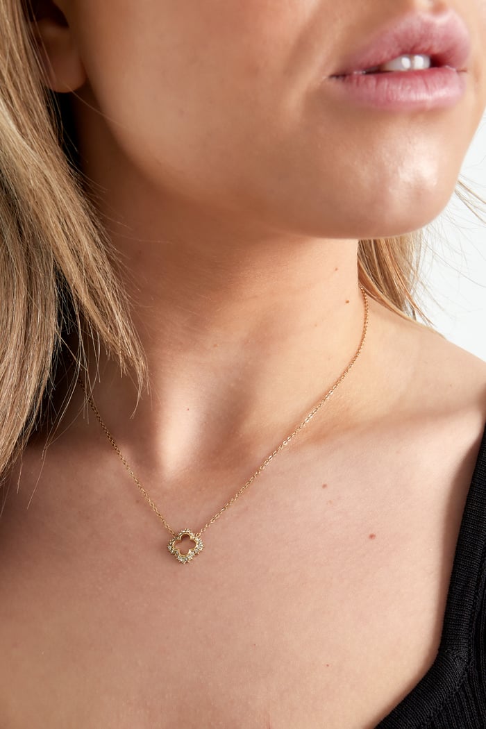 collana con trifoglio di diamanti Immagine3
