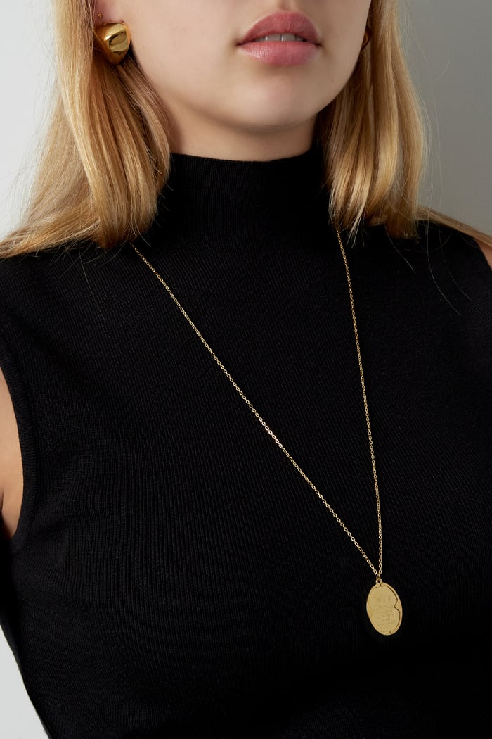 love you to the moon and back necklace Picture3