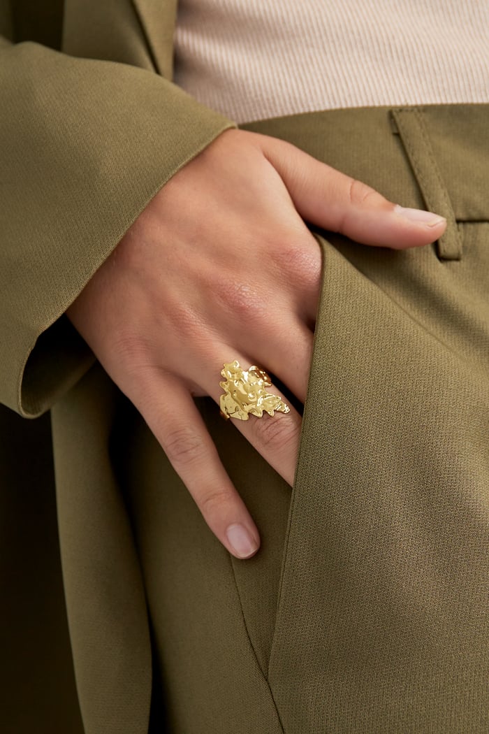abstract texture ring h5Picture2