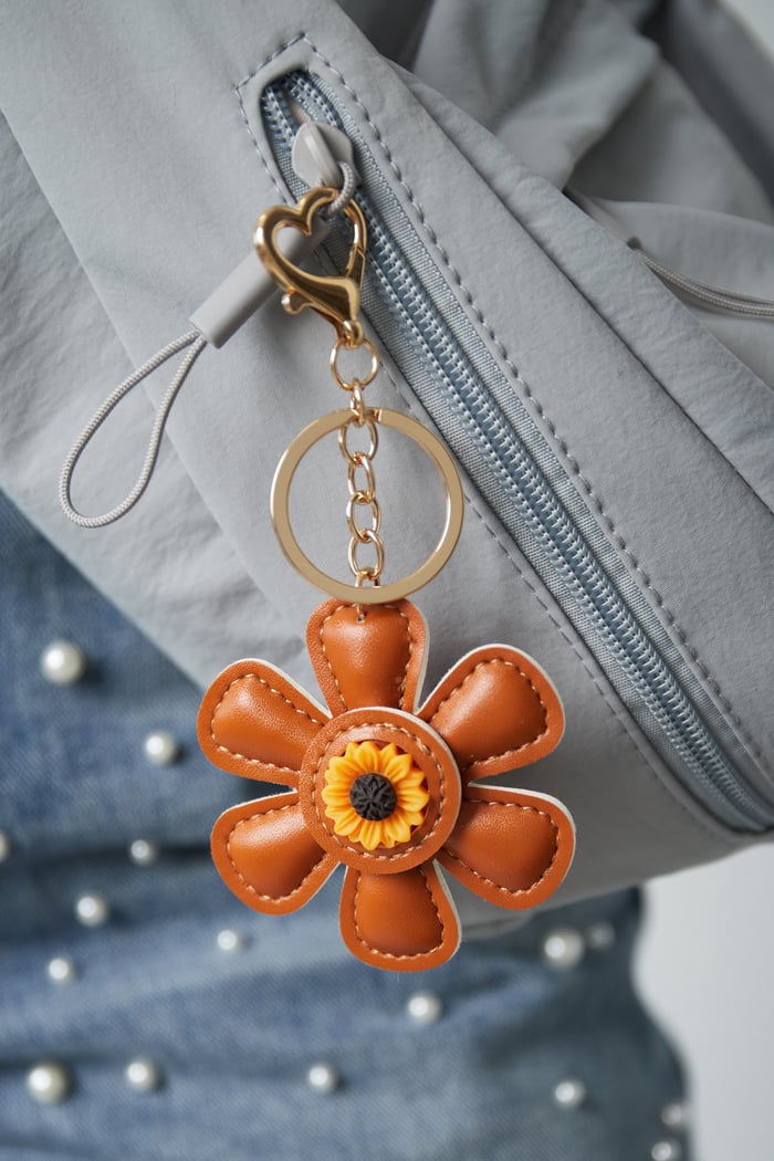 Floral delight pendant h5Picture2