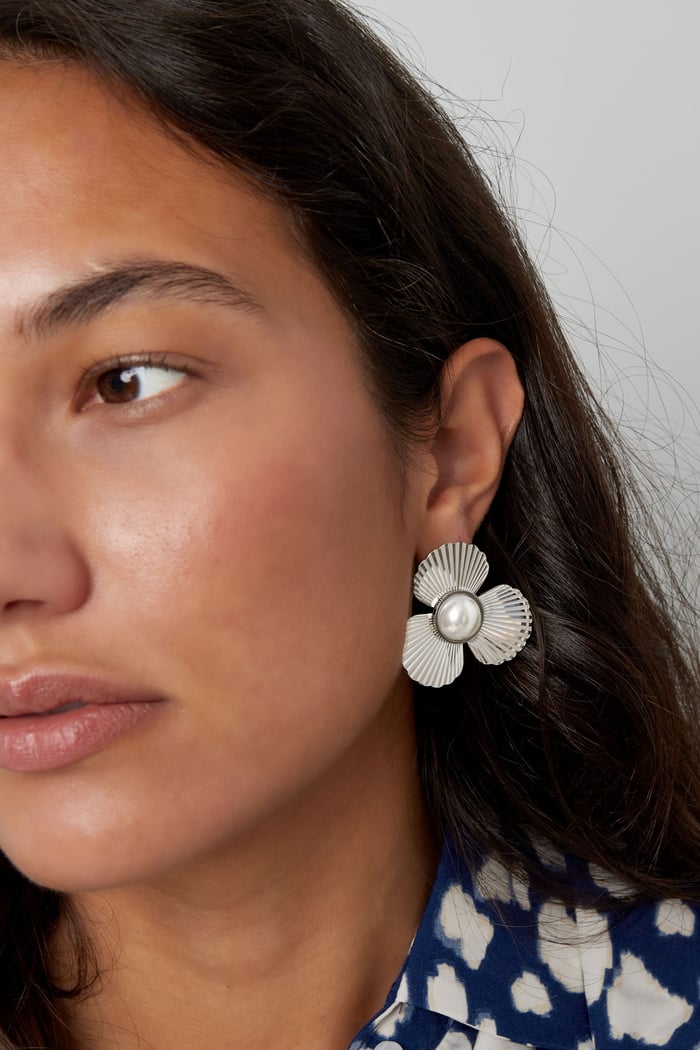 earrings flower with pearl Picture3
