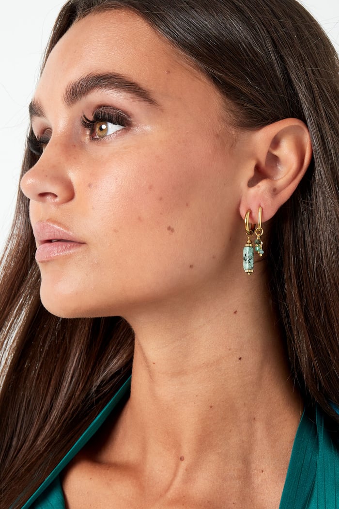 earring with black beads Picture4
