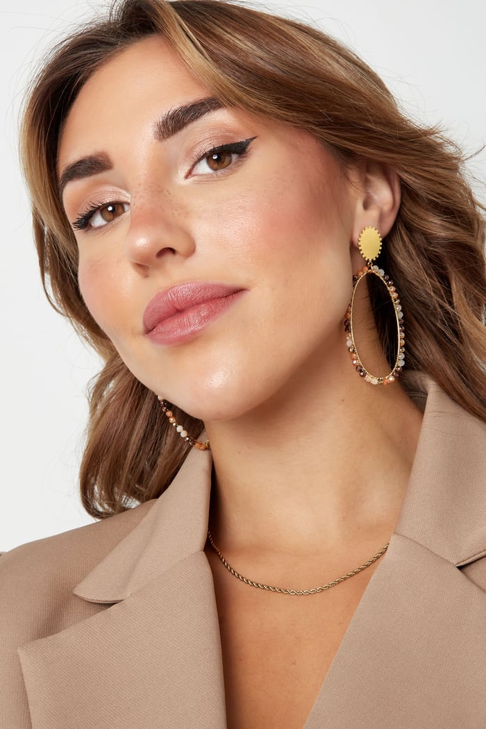 Orecchini allungati con perline - Colore oro/beige h5Immagine2