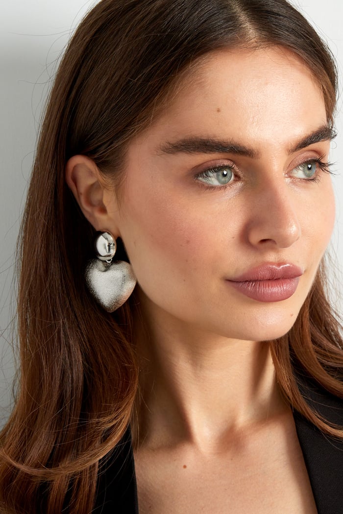 earrings heart with dot Picture4