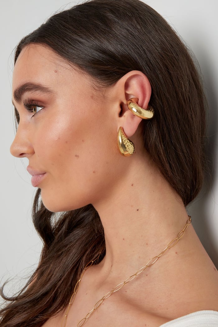 ear cuff structured pattern h5Picture2