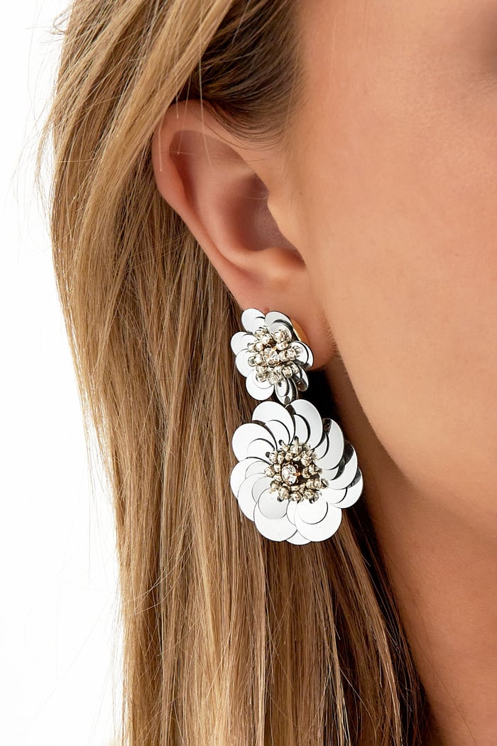 Earrings flower season - black and white h5Picture3