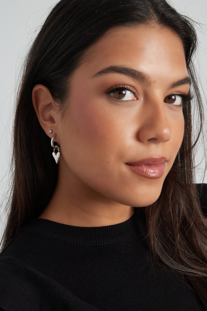 lucky love earrings h5Picture3