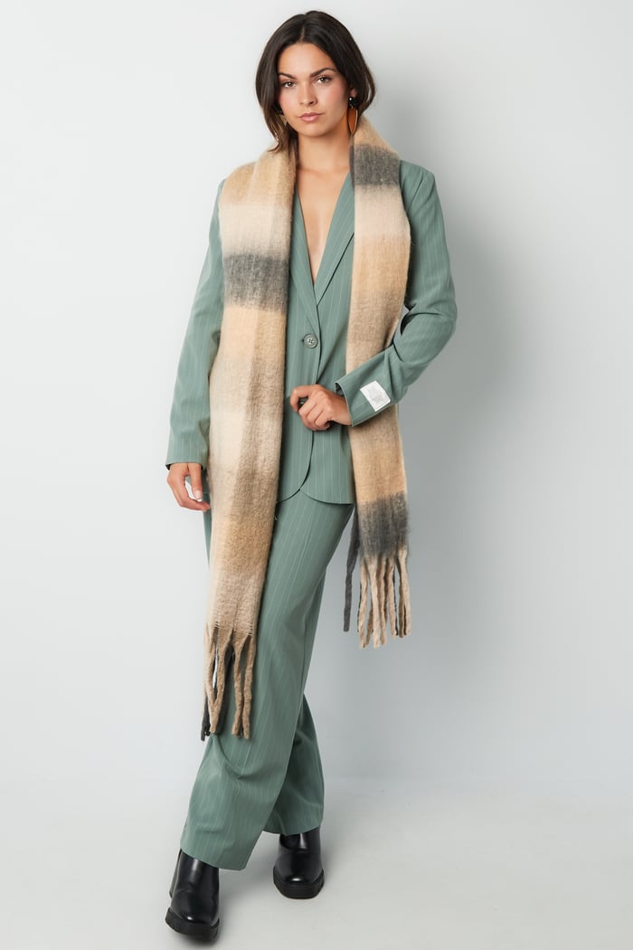 Winter Muse scarf Picture2