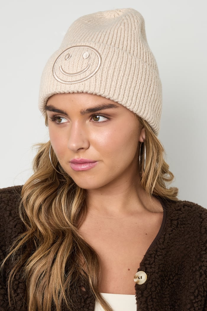 Chapeau souriant Image3