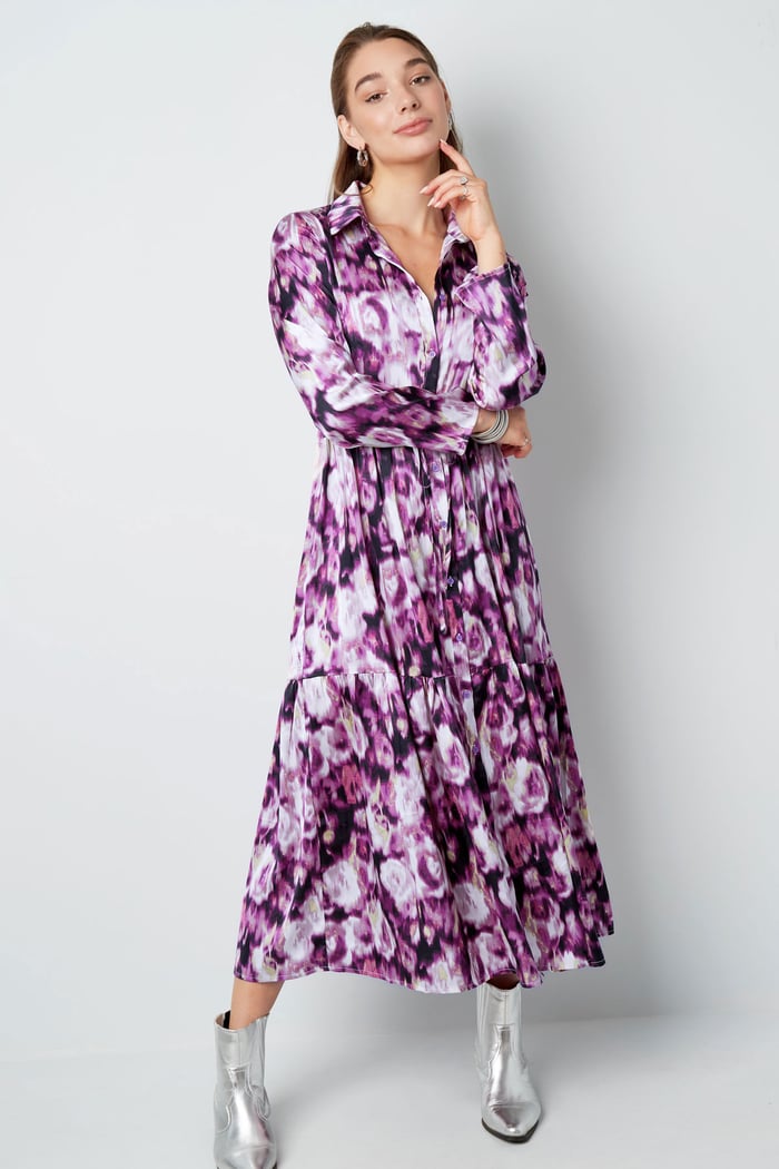 Maxikleid mit Blumendruck in Grün Bild4