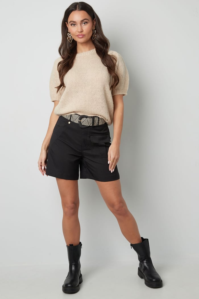 Basic-Shirt mit Puffärmeln – Schwarz Bild9