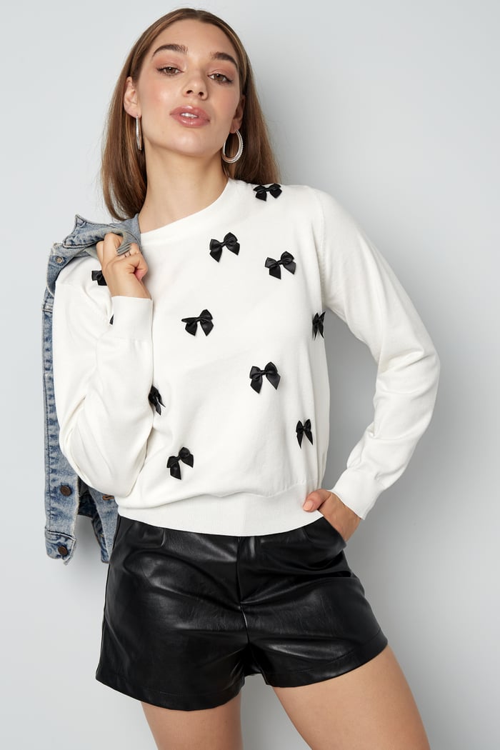 Bow & Grace sweater Picture13
