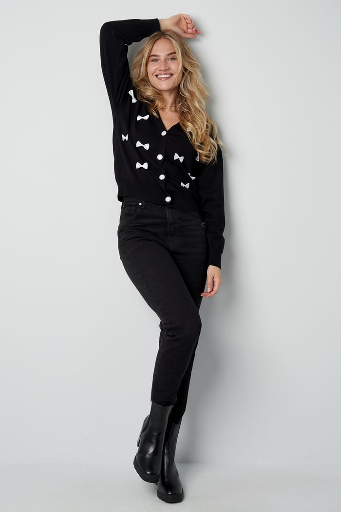 Bowtiful cardigan Picture10