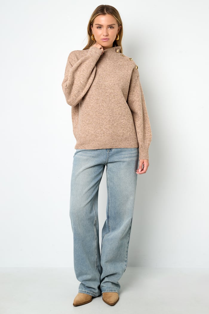 Sweater with buttons on the shoulder Picture6