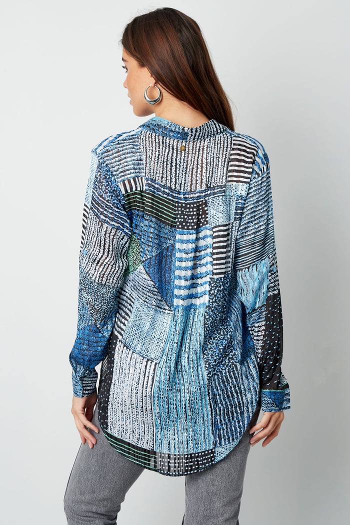 Bluse über dem Oberteil mit rosa Aufdruck Bild6