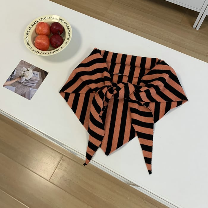 1 Piece Ins Style Strip Pattern Triangular Scarf