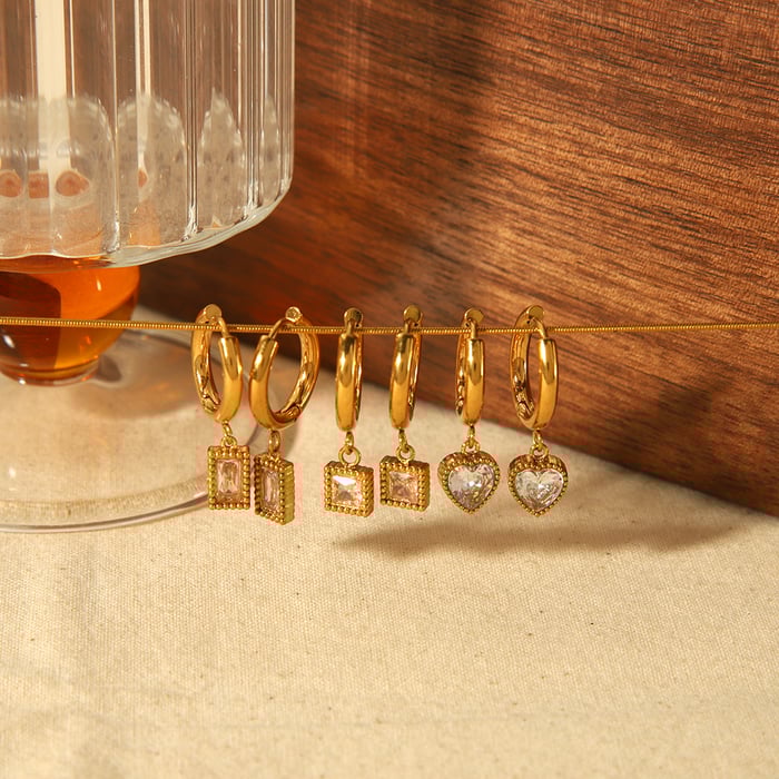 1 piece of fashion classic  gold-plated stainless steel geometric heart-shaped square pendant earrings for women for daily wear Picture3