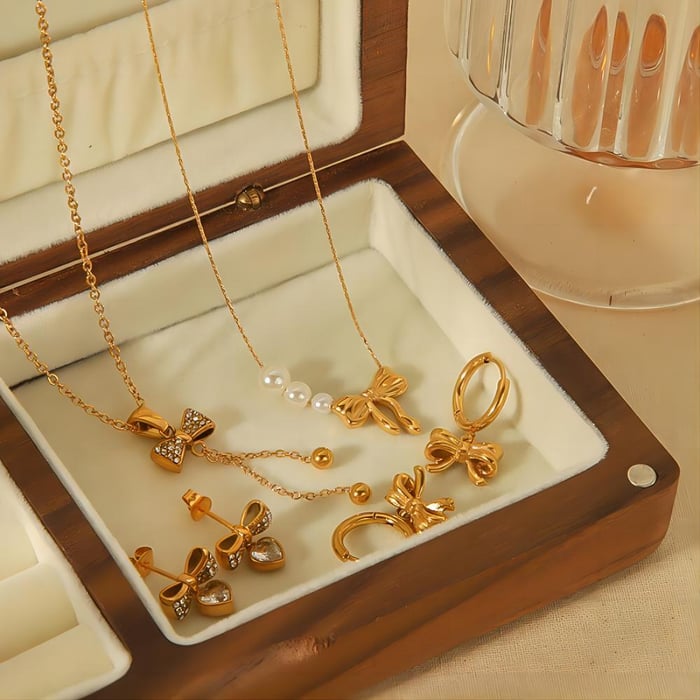 1 piece of exquisite and fashionable  gold-plated stainless steel full diamond bow pendant necklace for women's daily wear h5Picture4