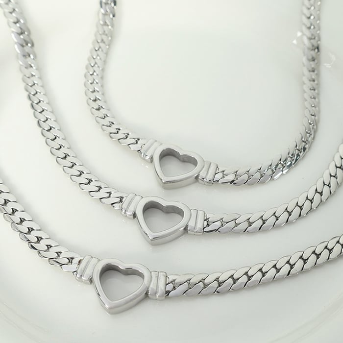 1 paire de petits colliers de luxe simples et légers, tendance féminine, en acier titane plaqué or, style cubain, pendentif pour femme Image7
