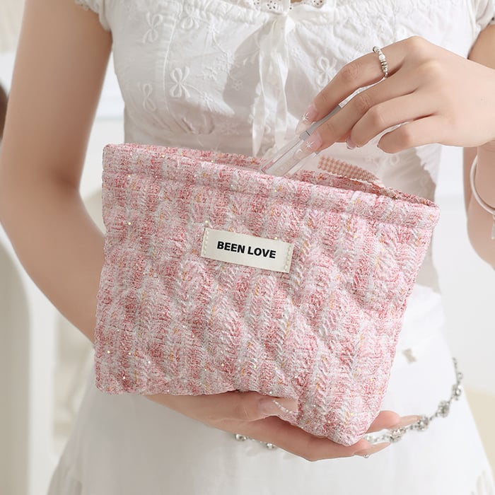 1 Piece Fashionable Sweet Style Patchwork Polyester Women's Makeup Bag Picture4