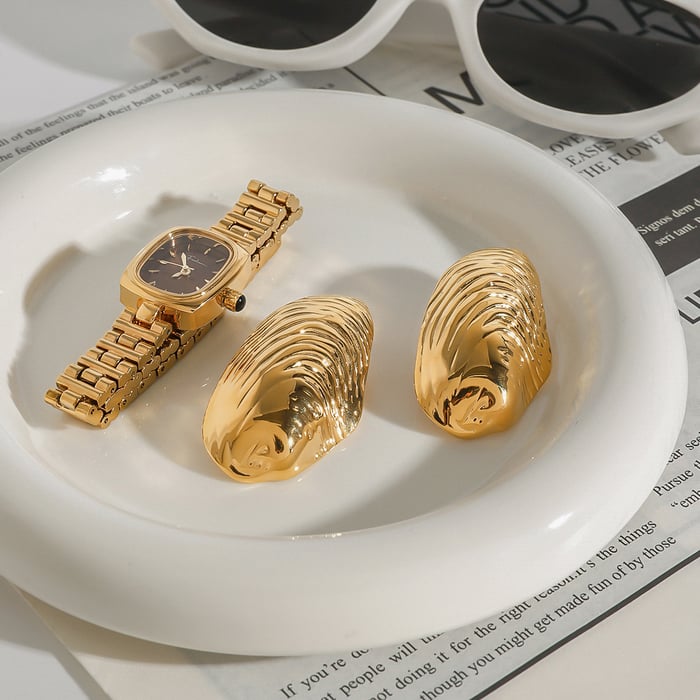 1 Paar Ohrstecker aus Edelstahl der Classic-Serie mit natürlicher Schildkröte in Goldfarbe für Damen h5Bild5