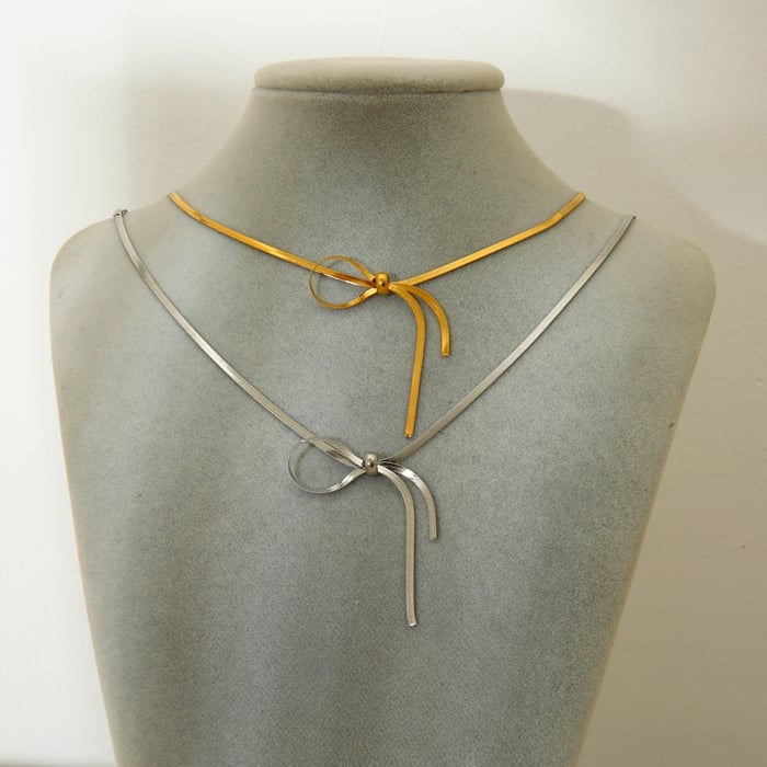 Simple Sophisticated Bow Shaped Gold Colored Stainless Steel Women's Necklaces h5Picture3