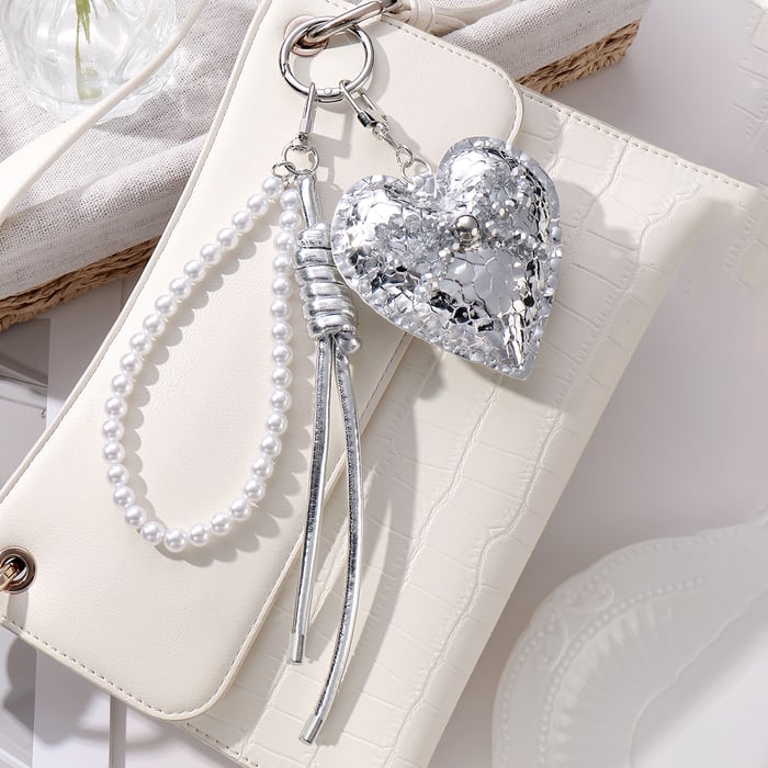 Puff Heart Bag Charms h5Picture4