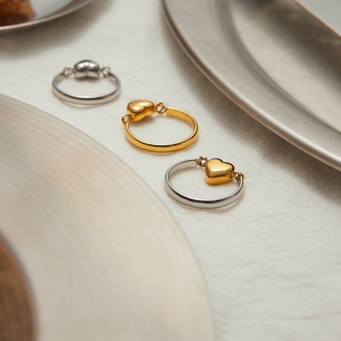 Einfache Statement-Ringe aus Edelstahl in Herzform in Goldfarbe h5Bild6