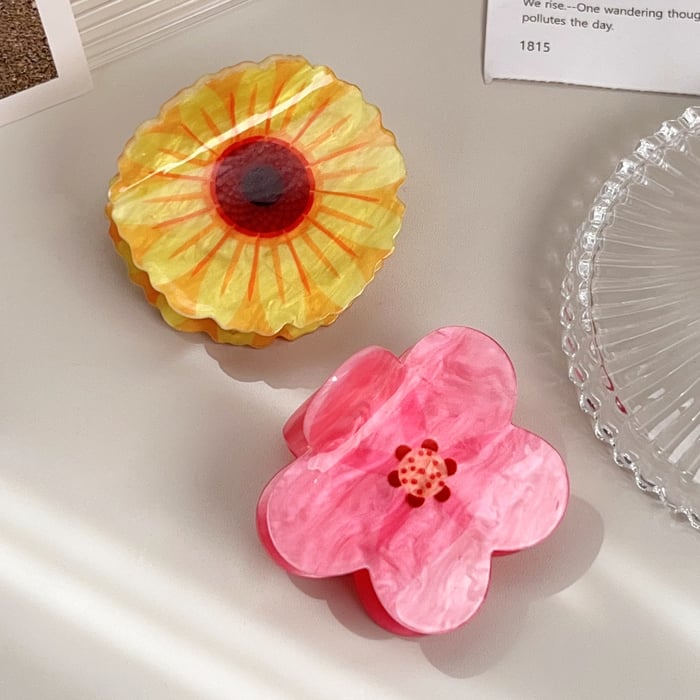Simple Series Elegant Flower Acrylic Women's Hair Claws h5Picture3
