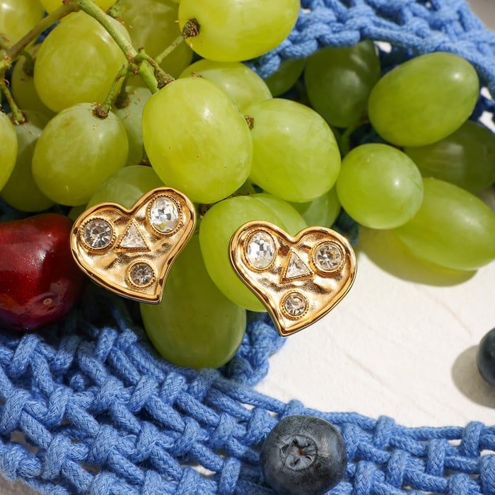 Retro Heart Stainless Steel Gold Color Stud Earrings h5Picture6