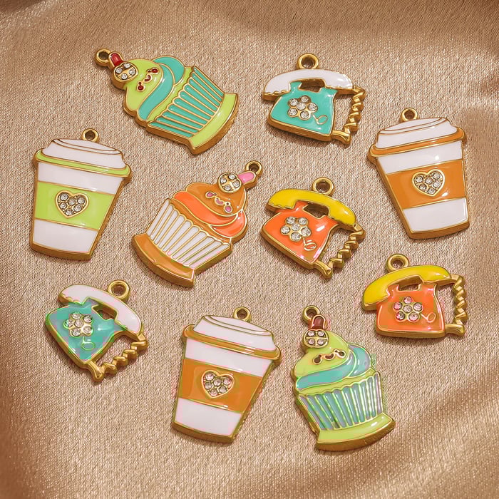 1 Piece Whimsical Cupcake Stainless Steel Gold Color Women's Pendants h5Picture3