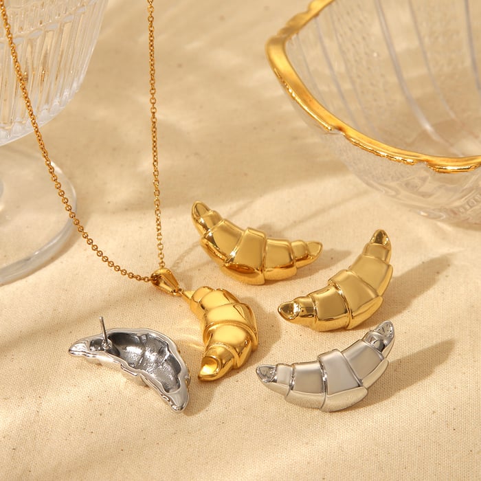Retro Geometric Stainless Steel Gold Color Women's Pendant Necklaces h5Picture3