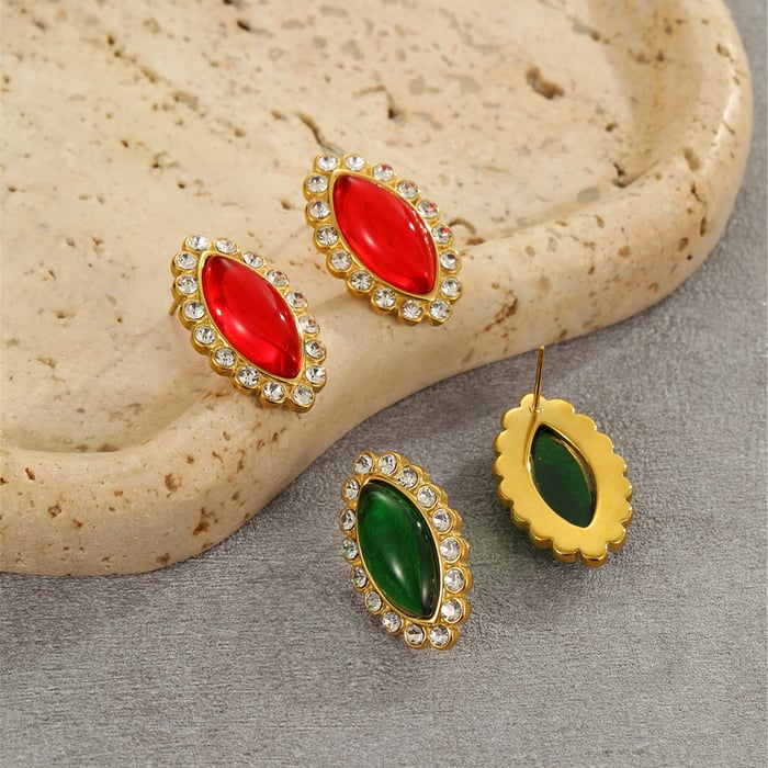 Luxurious Retro Geometric Stainless Steel Women's Stud Earrings h5Picture2