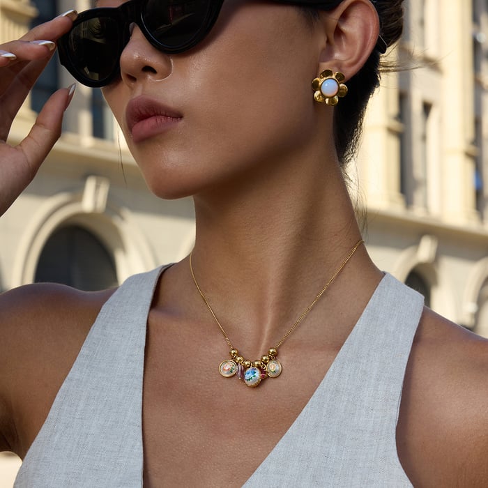 1 Piece Gorgeous Flower Stainless Steel Gold Color Women's Pendant Necklaces h5Picture6