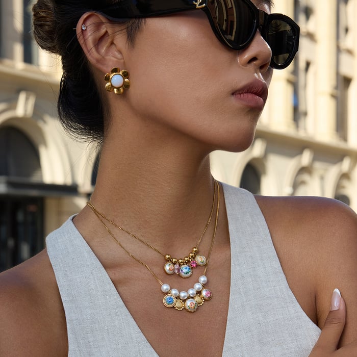 1 Piece Gorgeous Flower Stainless Steel Gold Color Women's Pendant Necklaces h5Picture4