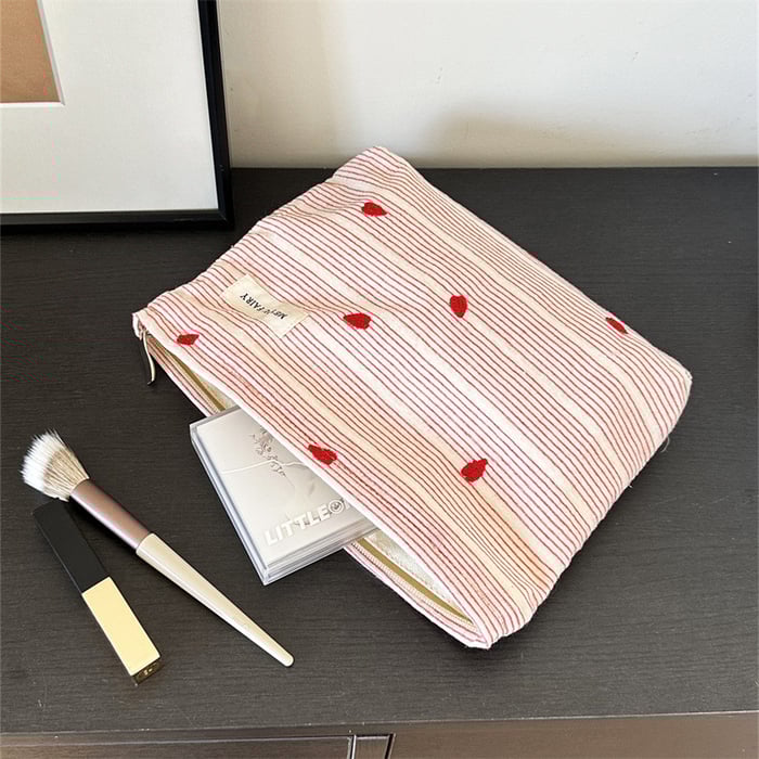 1 Piece Sweet Pink Heart-themed Women's Makeup Bag h5Picture4