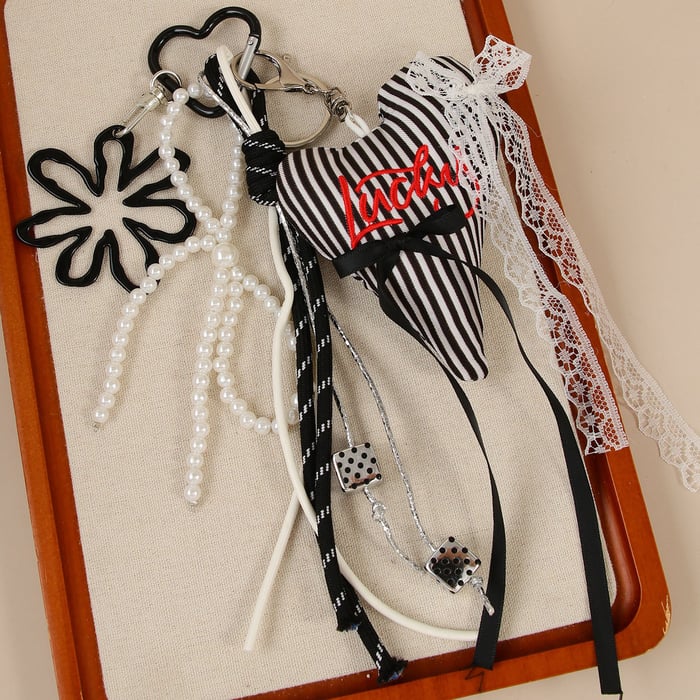 1 Piece Romantic Series Cute Heart Polyester Women's Bag Charms h5Picture7