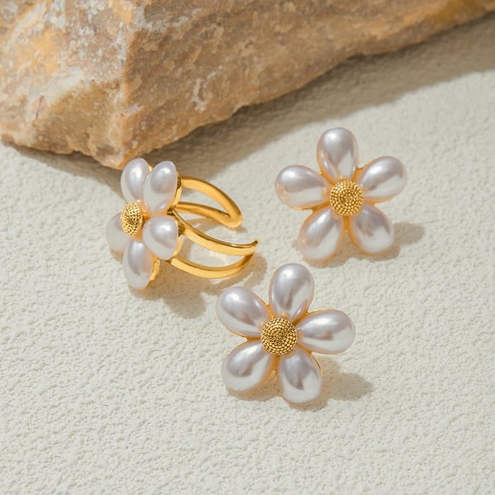 1 Pair Elegant Flower Stainless Steel Gold Color Shell Women's Stud Earrings h5Picture5