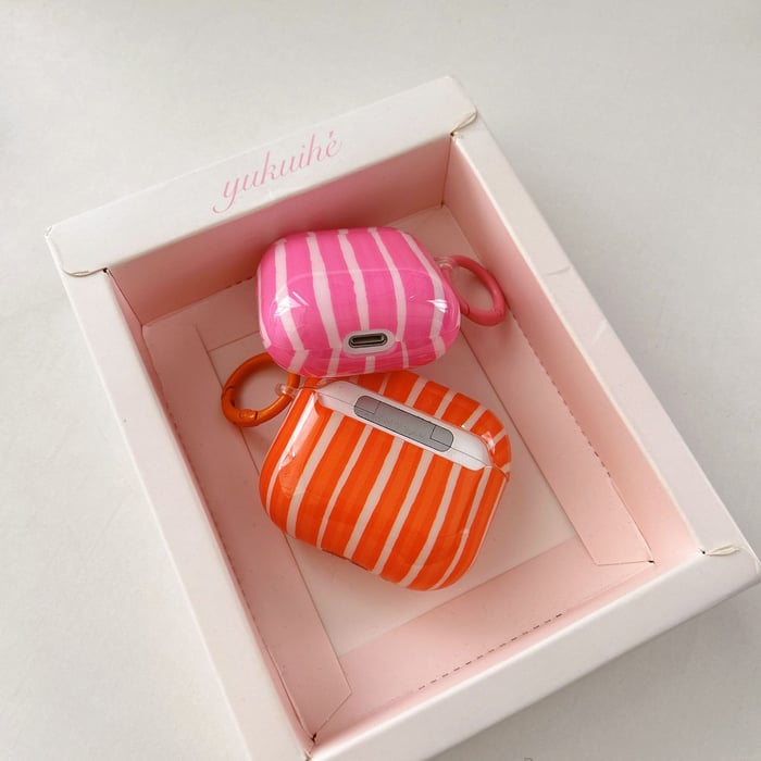 1 Piece Personalized Creative Color-Blocked Stripes Women's Earphone Case Picture3