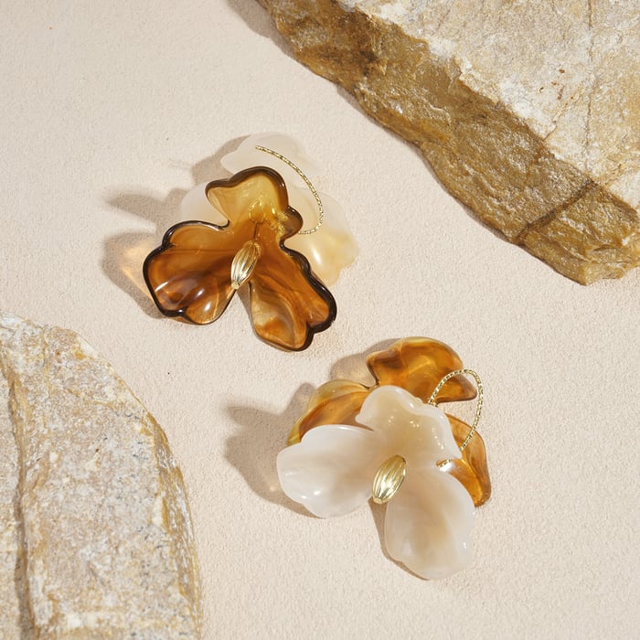 1 Pair Retro Flower Acrylic Drop Earrings h5Picture5