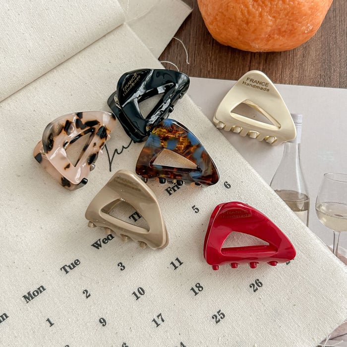1 Piece Simple Series Retro Triangle Gradient Color Acetate Women's Hair Clips Picture2