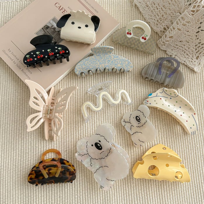 1 Piece Simple  Cute Heart Animal Fruit Acetate Women's Hair Claws Picture3